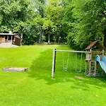 Adam U Lipna Lodge *