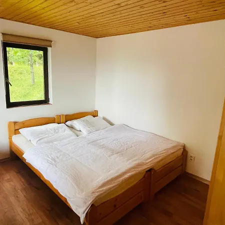 Adam U Lipna Lodge Horní Planá