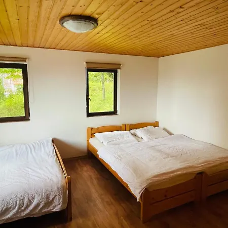 Adam U Lipna Lodge Horní Planá