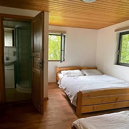 Adam U Lipna Lodge