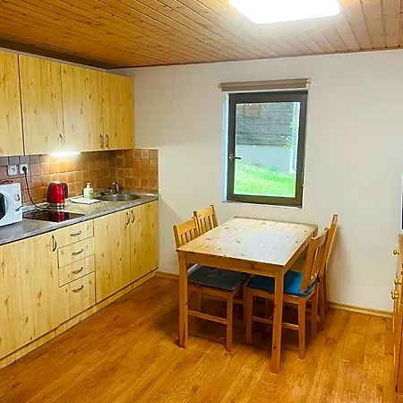 Adam U Lipna Lodge *